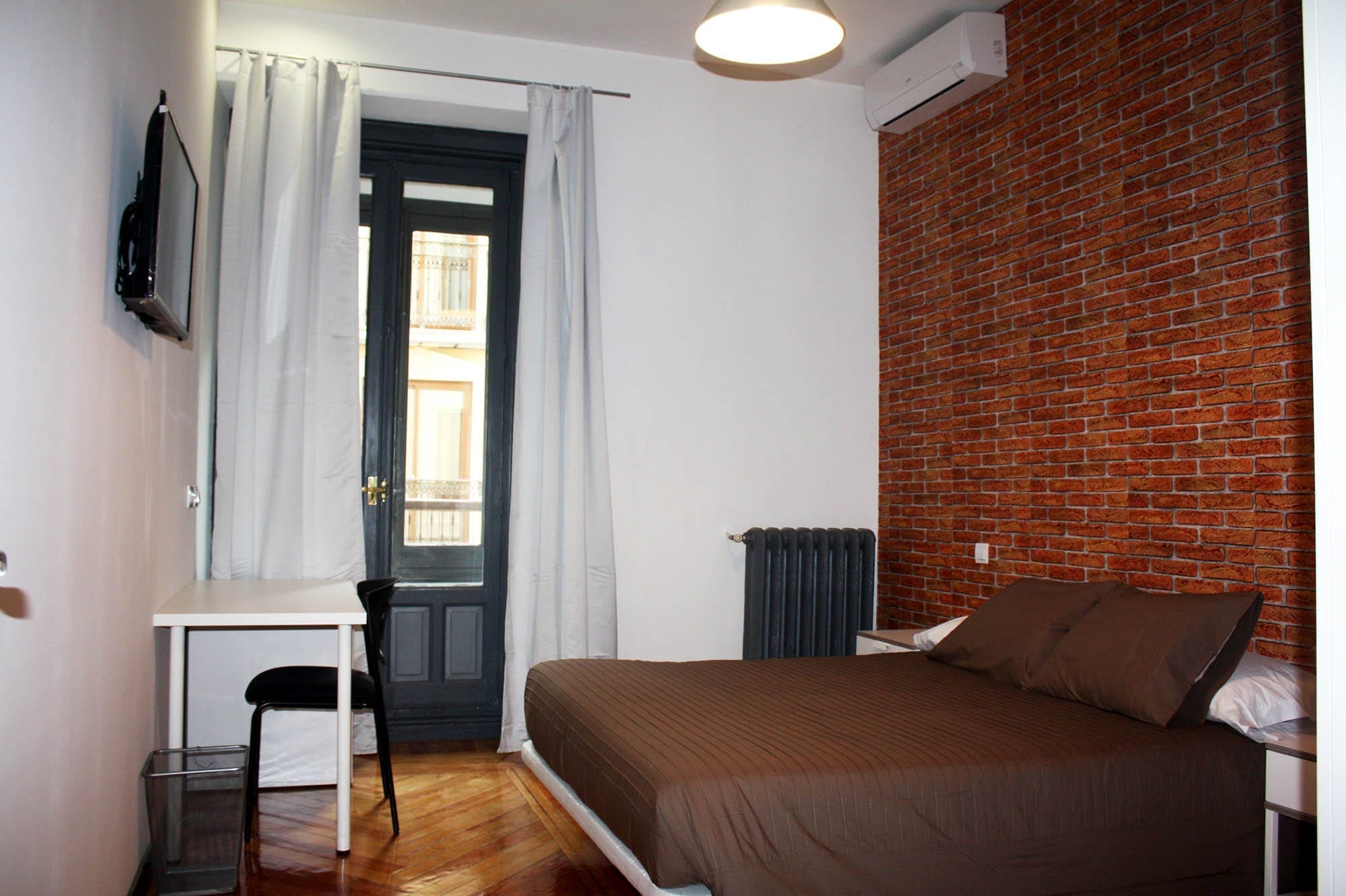Room. 04 student apartment in gran via 15 vitium residencias